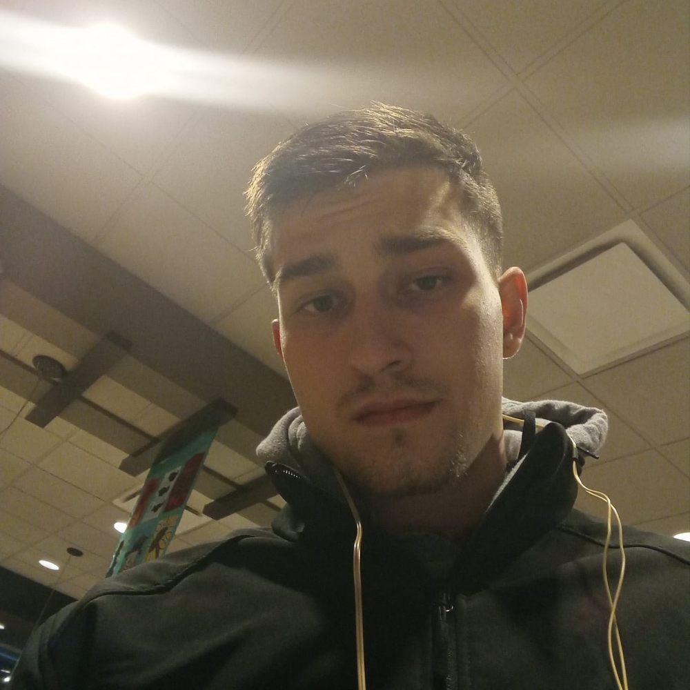 Meet your Posher, Christopher